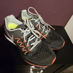 Nike Air Zoom Vomero 10 Anthracite Citrus size 9 sneaker